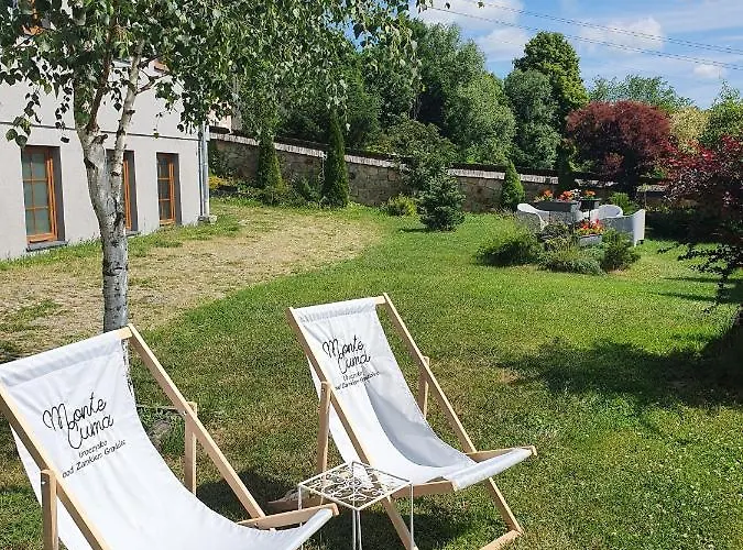 منزل للإقامة Monte Cuma Uroczysko Pod Zamkiem Grodziec