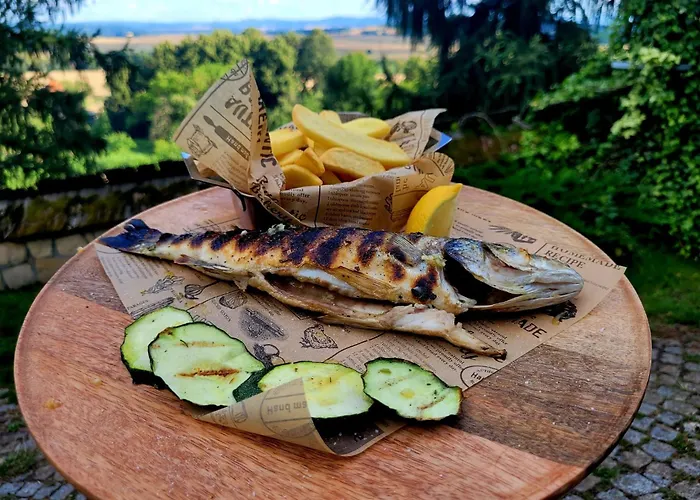 منزل للإقامة Monte Cuma Uroczysko Pod Zamkiem Grodziec Zagrodno